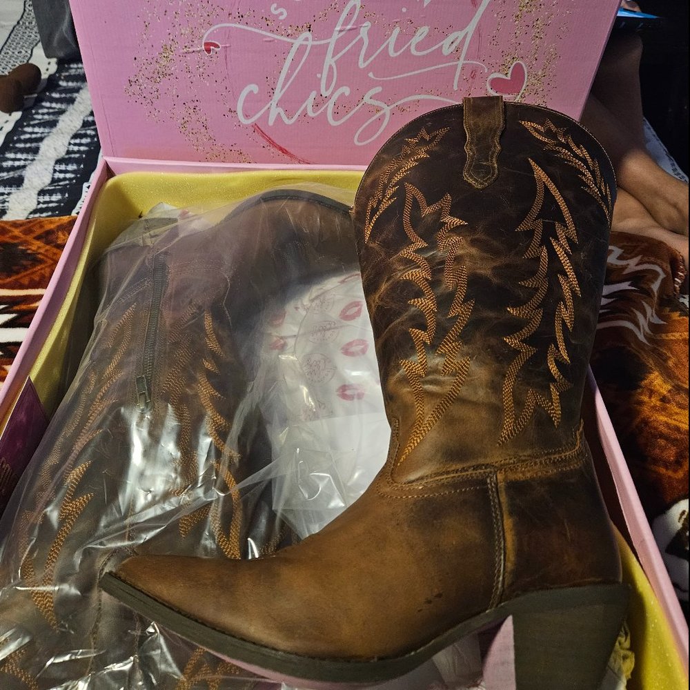 Stella Mae — Wide Classic Leather Cowgirl Boots in Brown